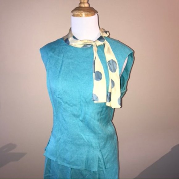 Vintage 1960s Bright blue polka dot ascot 3 piece - Picture 3 of 8